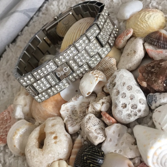 Swarovski Crystal Watch by Dolce & Gabbana - Picture 6 of 8